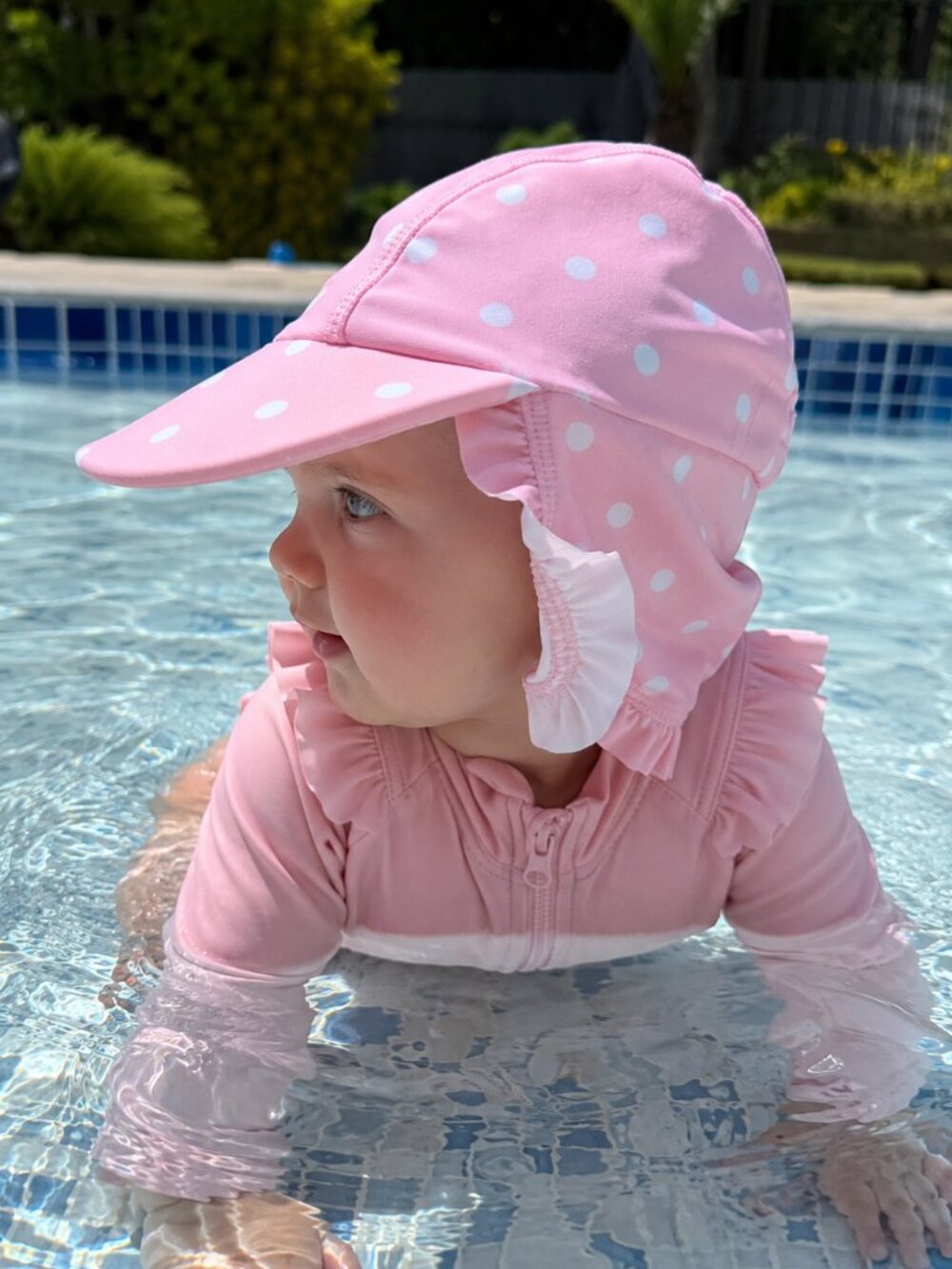 Sainsbury's Tu Baby Swim and Sun Hat pink polka dot  0-3 months newborn swimming